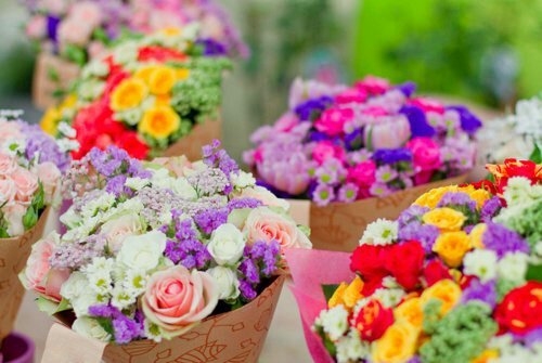 形容社会现实的句子(106句)