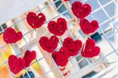 适合晚上睡觉发的朋友圈句子短句(共49句)