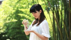 发朋友圈经典短句子(推荐65句)